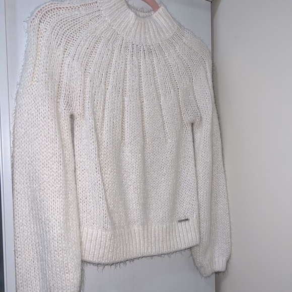 Abercrombie & Fitch Tops - Abercrombie & Fitch Crotchet Turtle Neck Long Sleeve Sweater Top